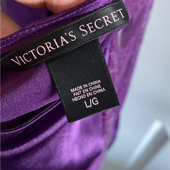 Victoria’s Secret Teddy Lingerie- Large - Picture 3 of 5